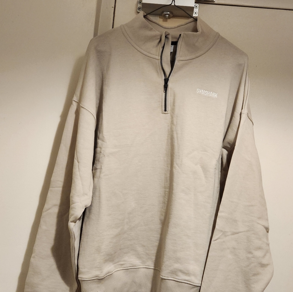 Men's Gymshark sweatshirt